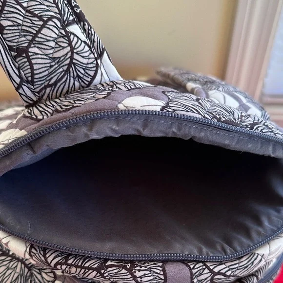 Vera Bradley Essential Backpack Moon Shadow Meadow Pattern NWOT - Picture 5 of 9